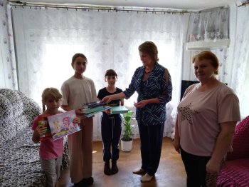 Акция "Собери ребенка в школу"